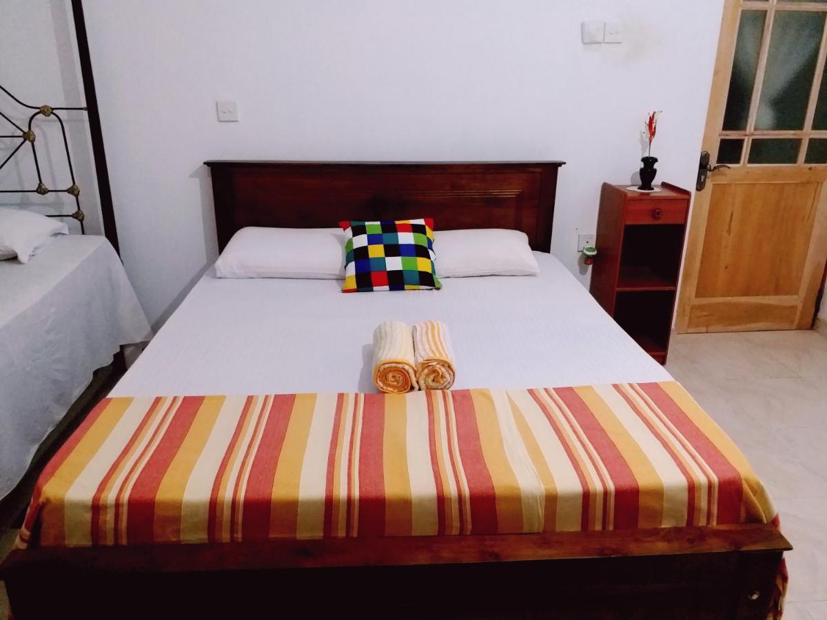 Unique Villa Kandy Eksteriør billede